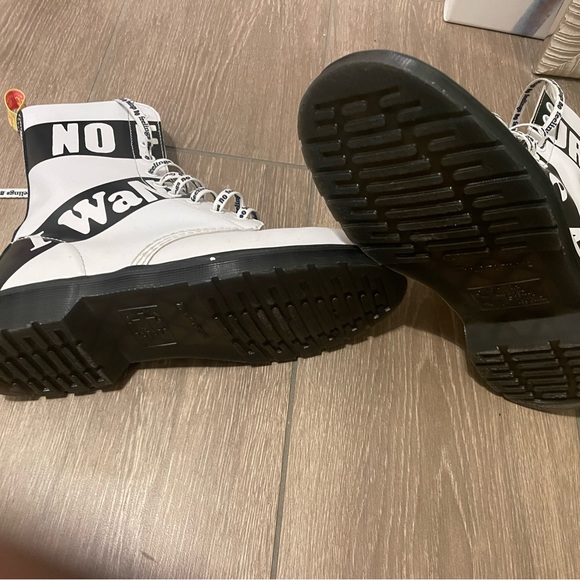 🔥DR MARTENS 1490 SEX PISTOLS UNISEX Limited Edition - Picture 7 of 12